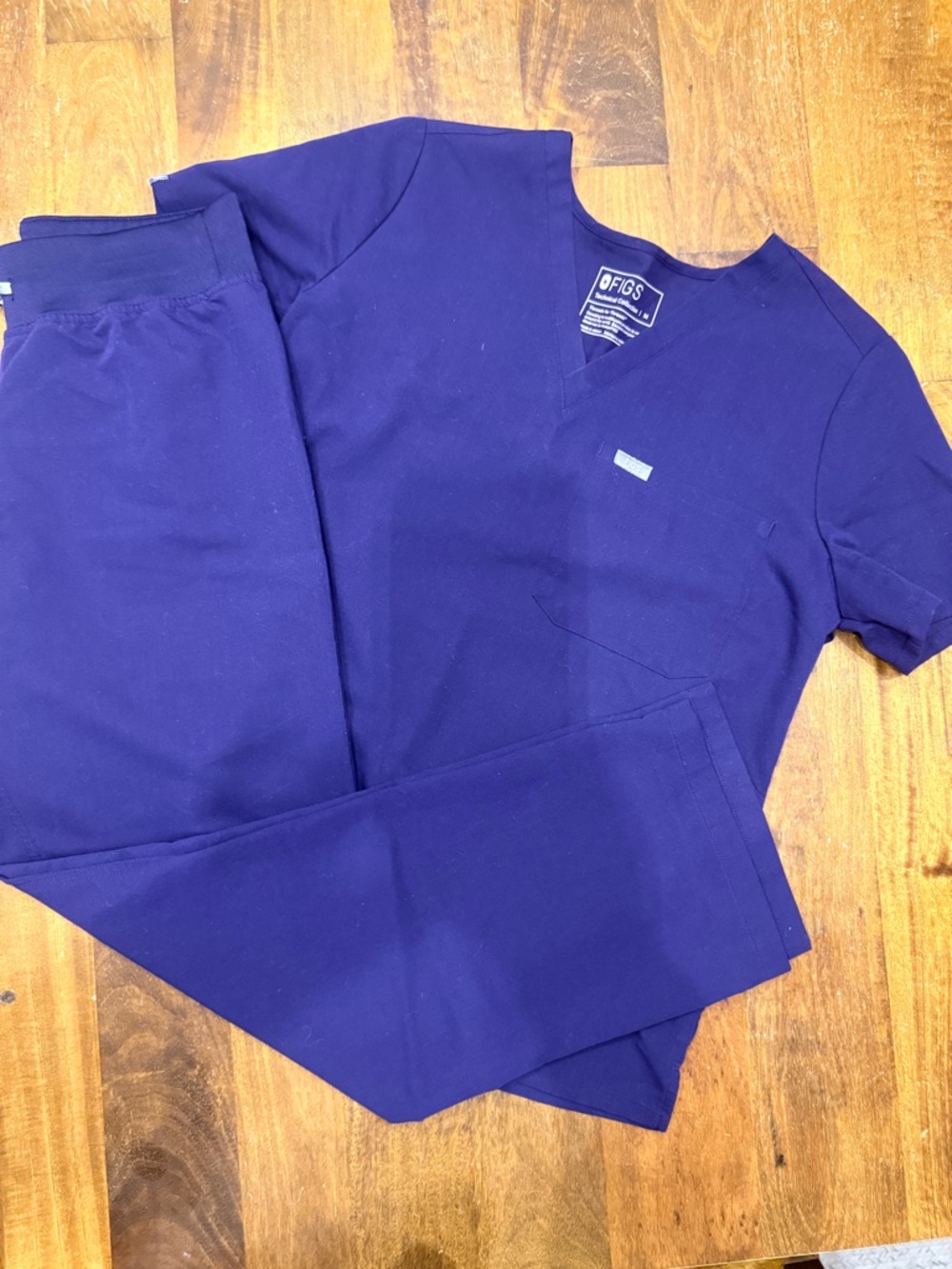 FIGS Purple Jam  Scrub Set | Catarina Top & Livingston Pants | M / SP|